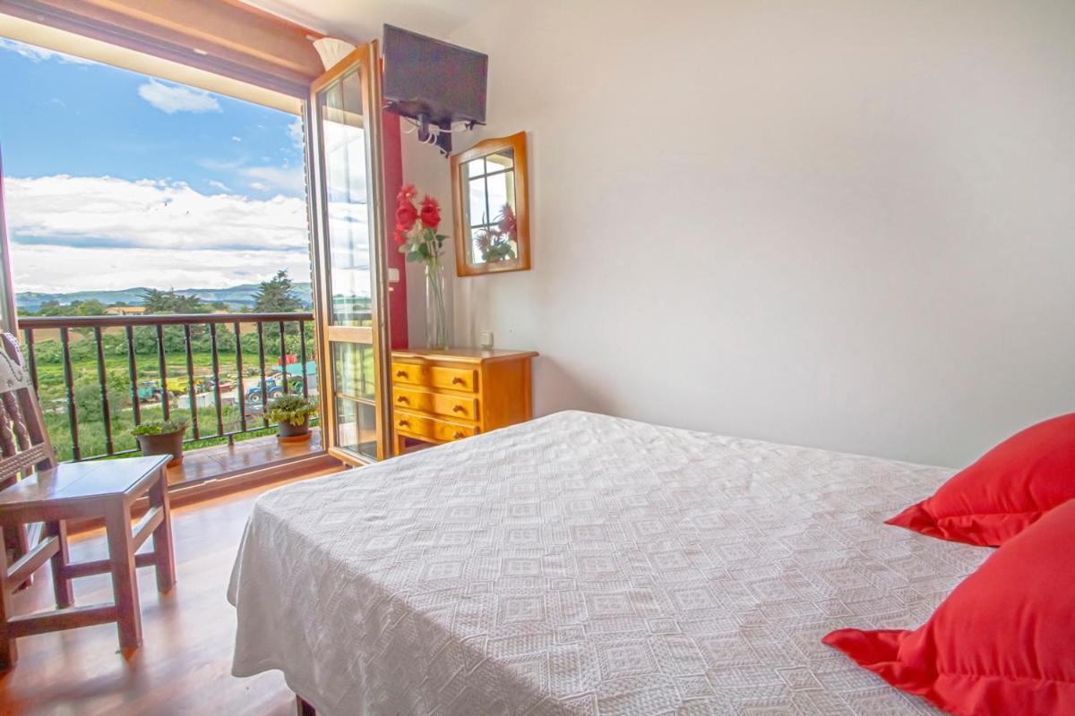 Hospedaje Casa Milagros Santillana del Mar Esterno foto